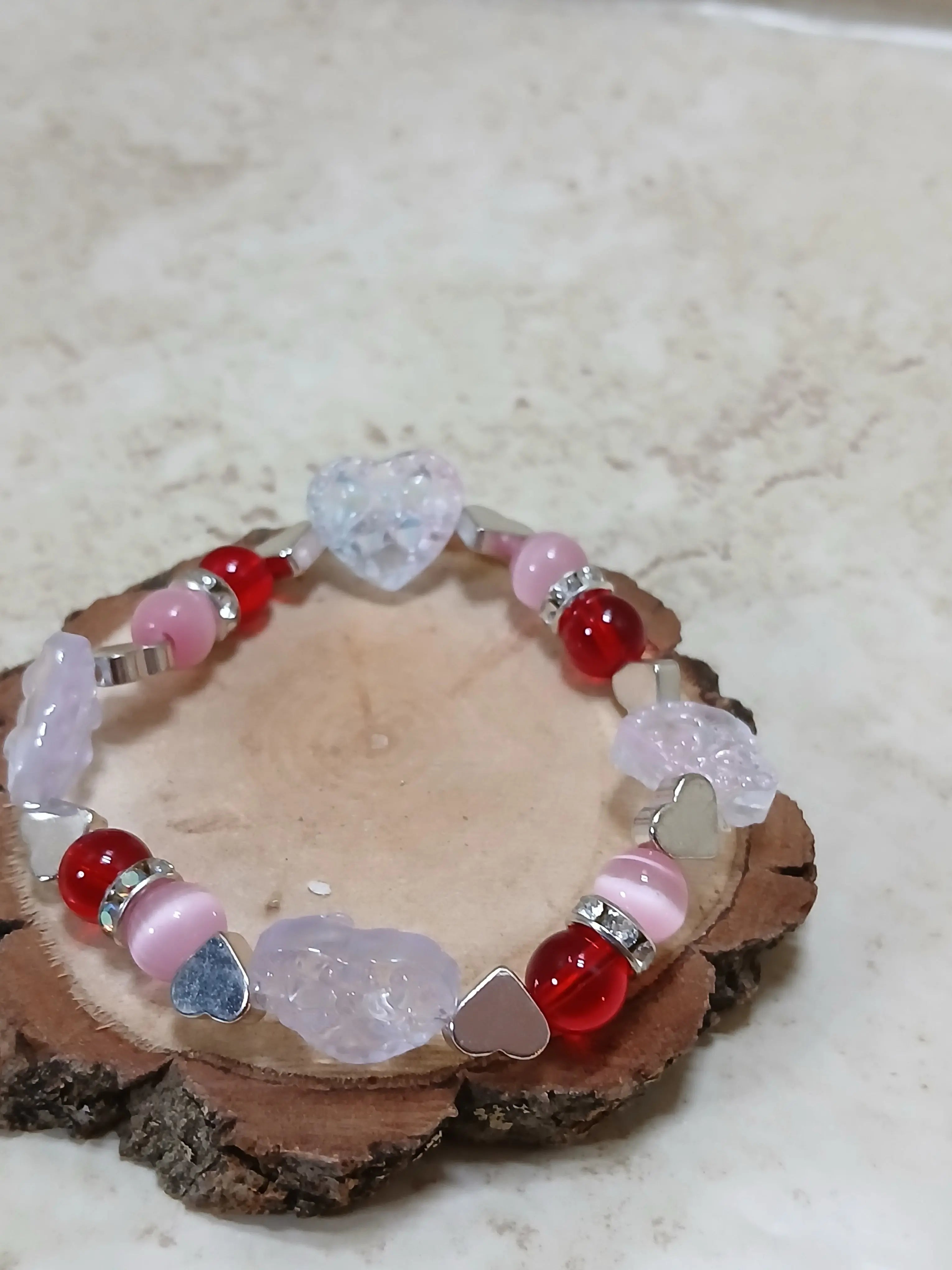 Heart stretchy bracelet - Crazy Cat Lady Crafts