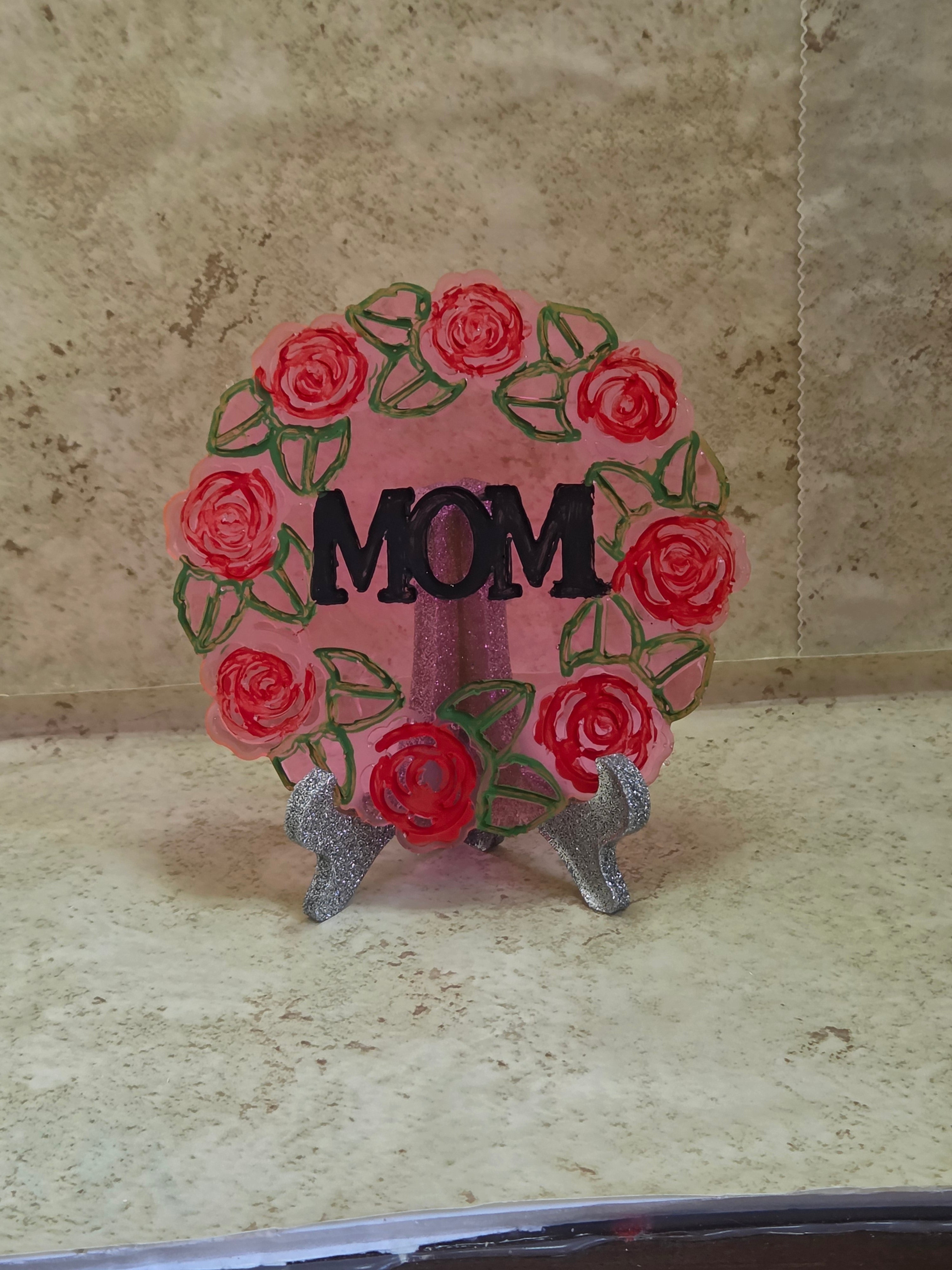 6" round Mom resin plaque (stand is not included)