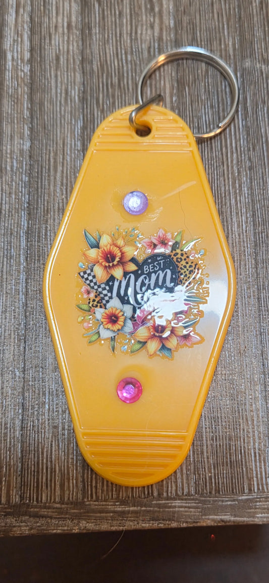 Yellow best mom ever with flowers and 2 crystal hotel key chain - Crazy Cat Lady Crafts